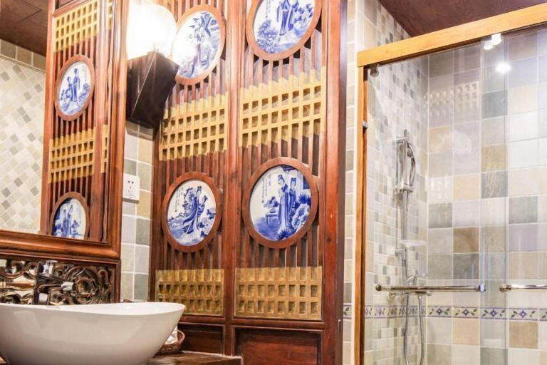 Bathroom 3, Wuzhen Guesthouse, Jiaxing