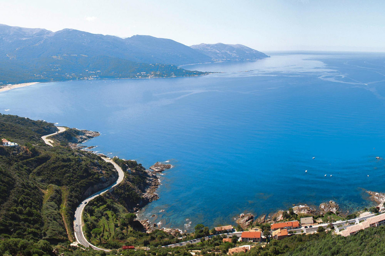 3, Tiuccia Beachside Apartment for 6, Corse-du-Sud