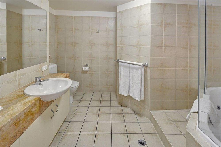 Bathroom 4, Raffles Mooloolaba Apartments, Maroochy - Mooloolaba