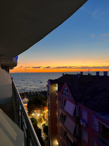 Others 4, The Wish Houses, Durrësit