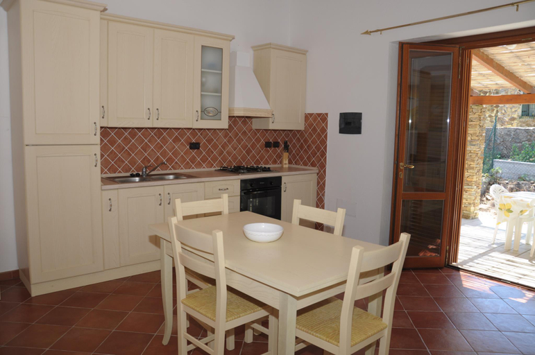 Others 4, Appartamenti Stintino, Sassari