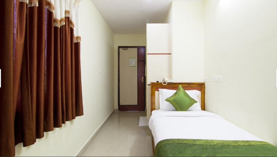 Bedroom 4, Hotel Sun square, Krishna