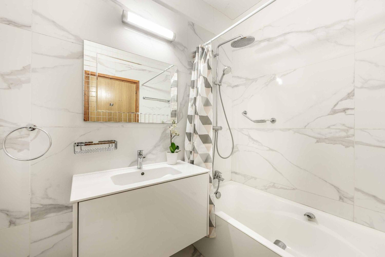 Bathroom 3, Apollon Zeus Villa