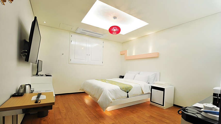 Bedroom 3, Gangneung Hotel Vv, Gangneung