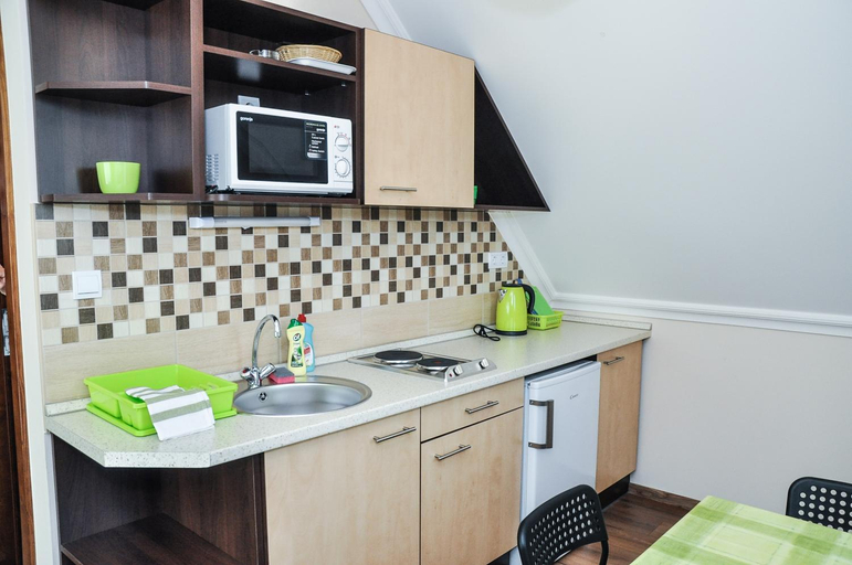 Others 3, Magyar Apartman III., Hajdúszoboszló