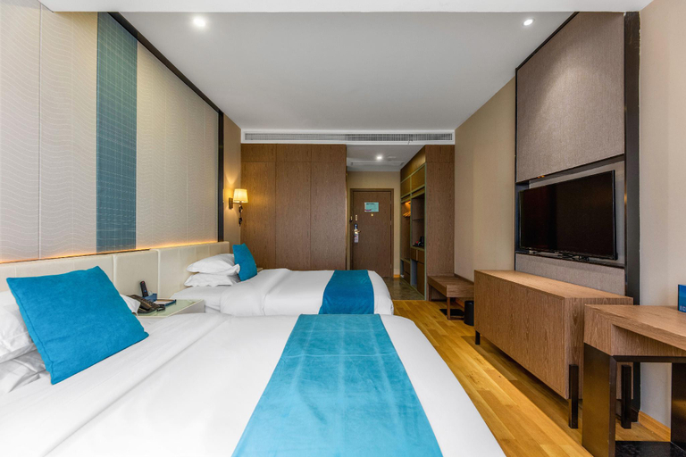 Bedroom 2, Echarm Hotel Wuhan Wusheng Road Metro Station Cade Square, Wuhan