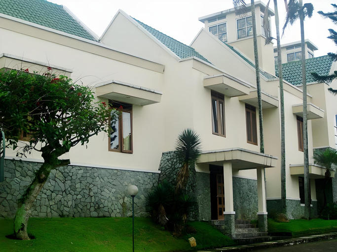 Exterior & Views 4, Bumi Ciherang Hotel, Bogor