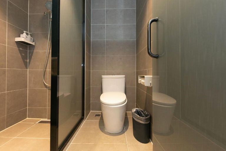 Bathroom 4, Hanting Hotel Heze Yuncheng Yunzhou Avenue, Heze