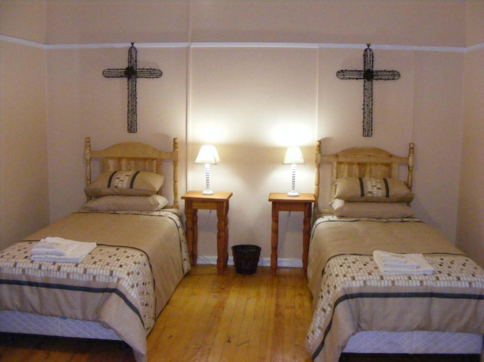 Bedroom, Die Katte Vosburg, Pixley ka Seme