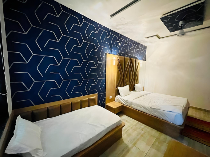 Bedroom, Hotel B P Emerald,Mathura, Mathura