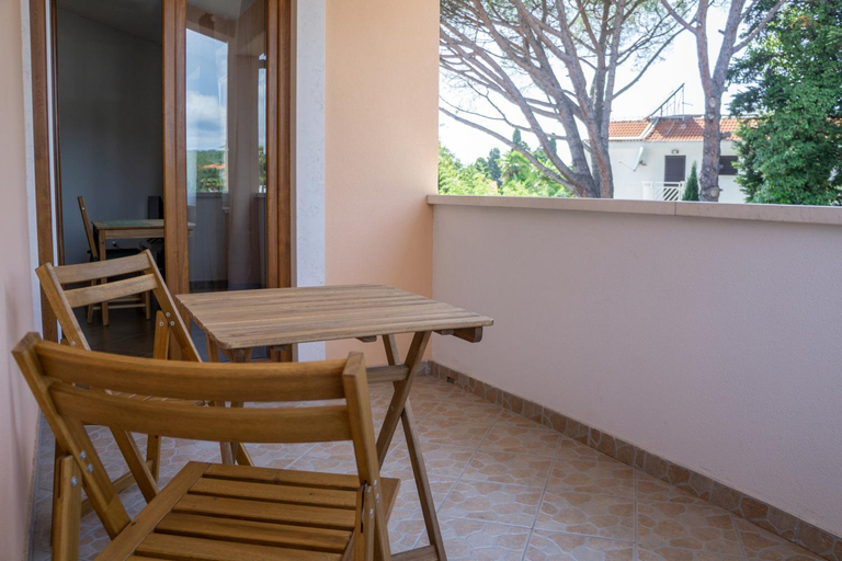 Others 5, Dub Apartments, Malinska-Dubašnica