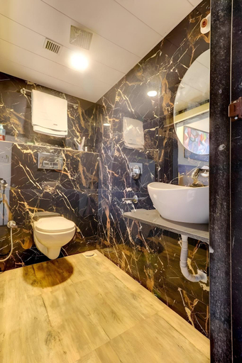 Bathroom 3, Hotel Amantran, Thane