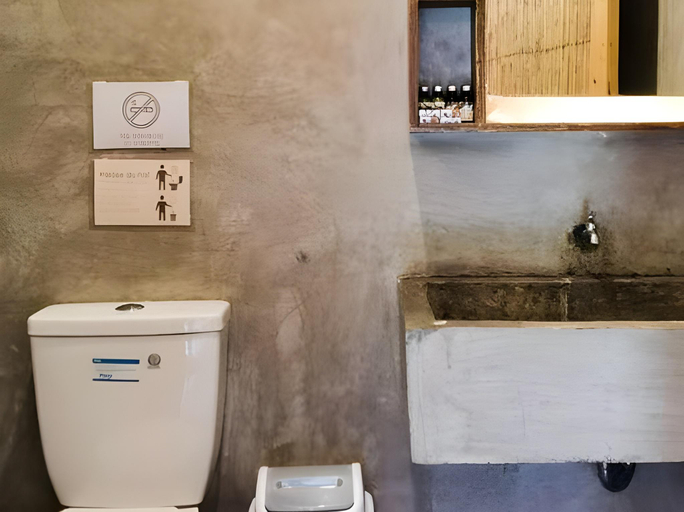 Bathroom 5, Ikani Surf Resort, Pagudpud