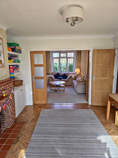 Others 5, Homestay Close to Salisbury Cathedral, Wiltshire
