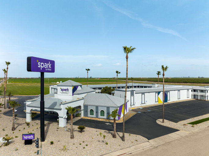 Exterior & Views 2, Spark by Hilton Santa Nella, Merced