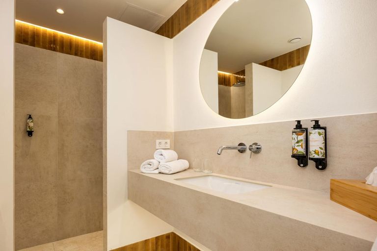 Bathroom 5, Aristoy, Cádiz
