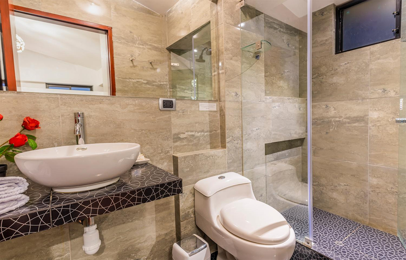 Bathroom 5, RHOUSE Cusco, Cusco