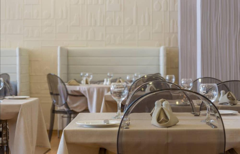 Food & Drinks 5, Millenium Suites, Conakry
