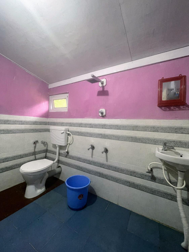 Bathroom 3, Montavilla Eden Homestay, Darjiling