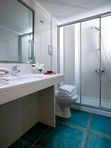Bathroom 4, Bella Vista, Crete