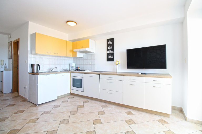 Others 5, Apartments Kristina 1531, Medulin