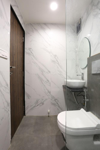 Bathroom 4, FabHotel Kamran Residency - Nr LBS Marg, Mumbai Suburban