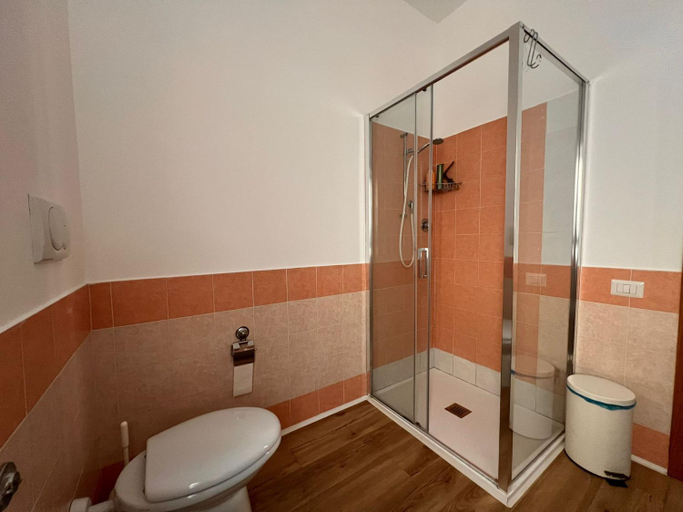 Bathroom 5, L'arancio B&B, Roma