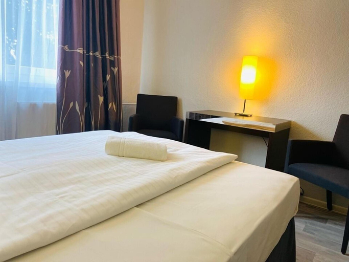 Bedroom 3, Hotel 22, Dessau-Roßlau