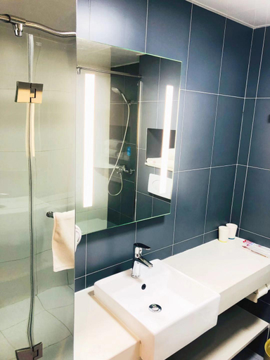 Bathroom 3, HanTing Hotel (Xuzhou Pei), Xuzhou