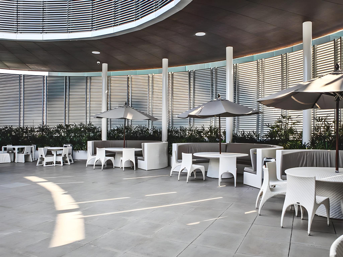 Food & Drinks, SIGLO SUITES @ The Azure Urban Resort Residences, Parañaque