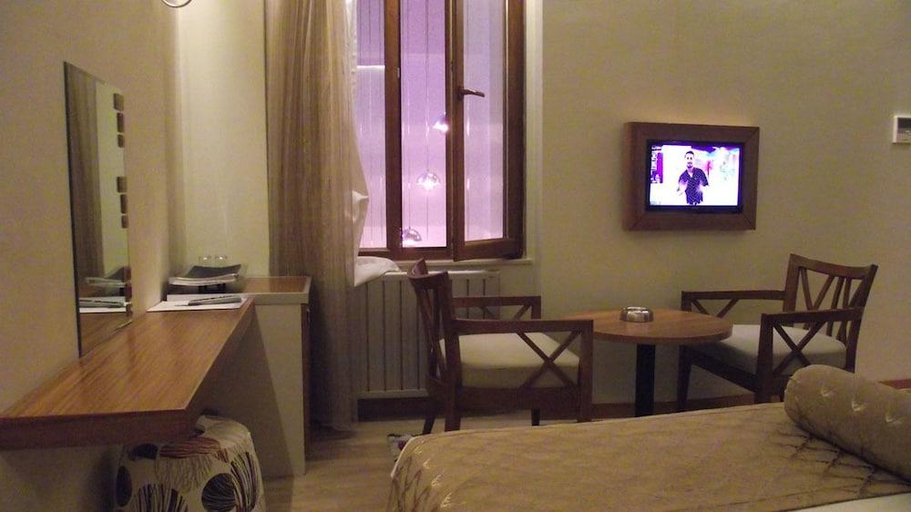 Bedroom 2, Galata Palace Hotel, Beyoğlu