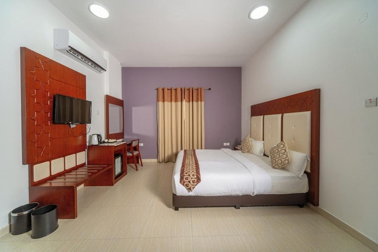 Bedroom 4, Zaki Hotel Apartment, Sur