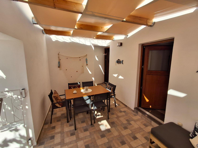 Others 5, LILIUM HOUSE PALEKASTRO, Crete