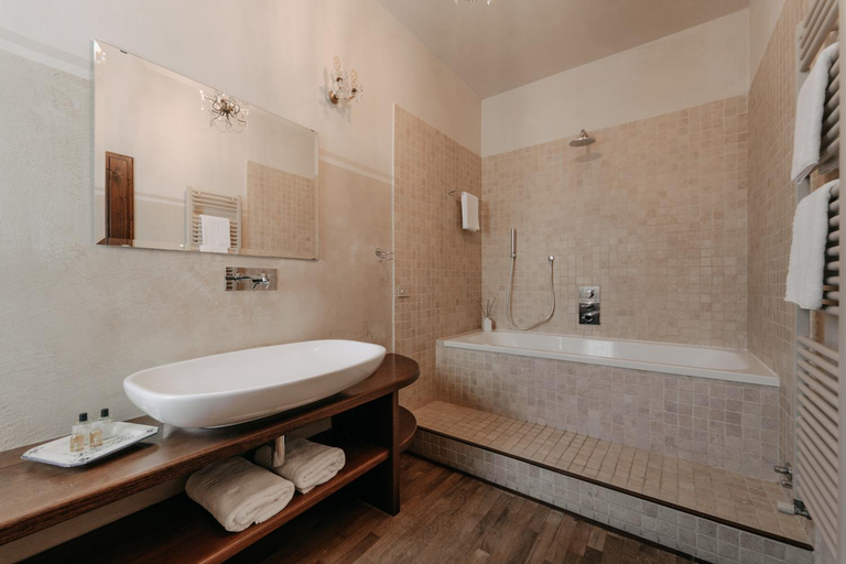 Bathroom 4, Lodole B&B, Bologna