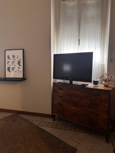 Others 2, Guest House Mameli44, Varese