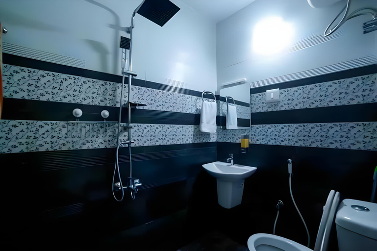 Bathroom 4, Belljem Homes -your own private resort -4 BHK FF, Thrissur