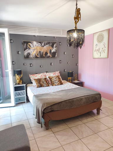 Bedroom 2, La Clef De Voute Amethyste, Allier