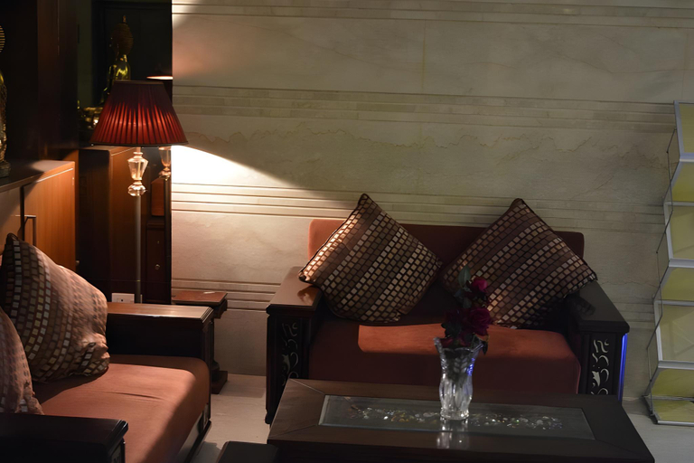 Public Area, Hotel Dolives, Panipat