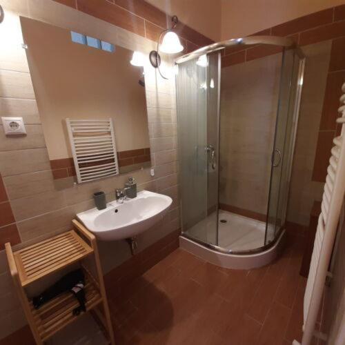 Others 5, Thermalia Vendeghazak - Tulipan Apartman, Püspökladány