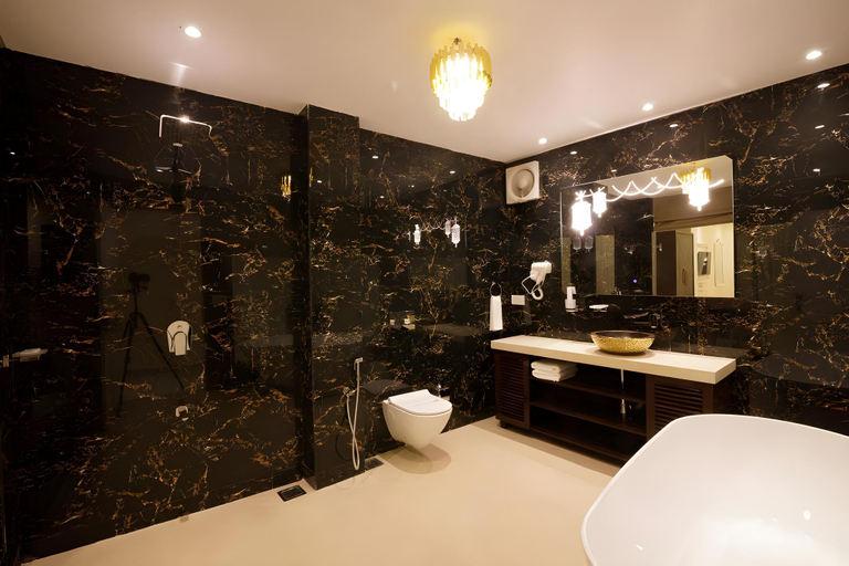 Bathroom 4, Emperor Ozran by Alaya Stays, North Goa