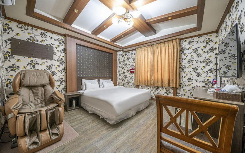 Bedroom 2, Geojedo Gohyeon Renaissance, Geoje