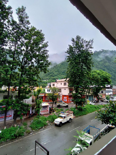 Others 3, Hotel Royal Dreams, Chamba