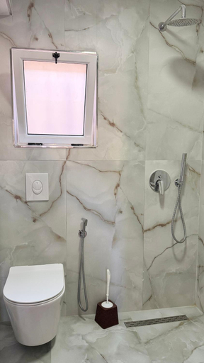 Bathroom 3, Eri Rooms, Sarandës