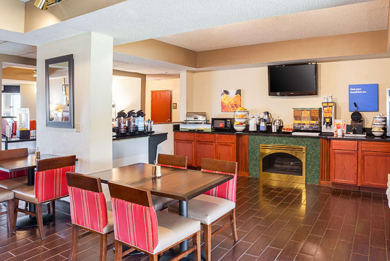 Food & Drinks 5, Comfort Inn Lincoln I-80, Lancaster