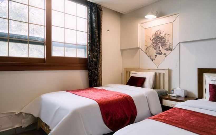 Bedroom 2, Incheon Hotel Business, Hwaseong