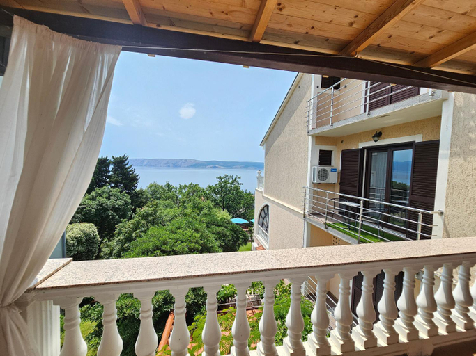 Others 4, VILLA VERA Apartments with pool, 200 m from the beach, Novi Vinodolski