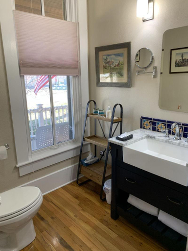 Bathroom 5, Alpine Bed and Breakfast, Brewster