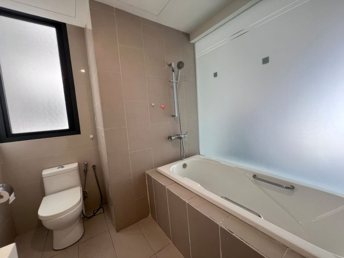 Bathroom 5, KL Staycation Gateway Residences, Kuala Lumpur