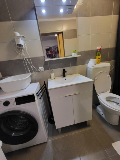 Bathroom 3, Apartmani i sobe Mara, Lopar/Supetarska Draga
