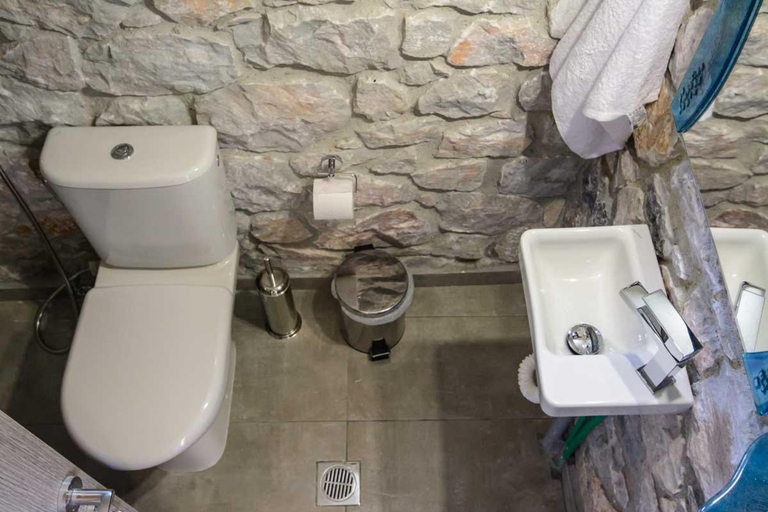 Bathroom 4, Nico e Marie Seaside, Nilie Hospitality MGMT, Central Macedonia